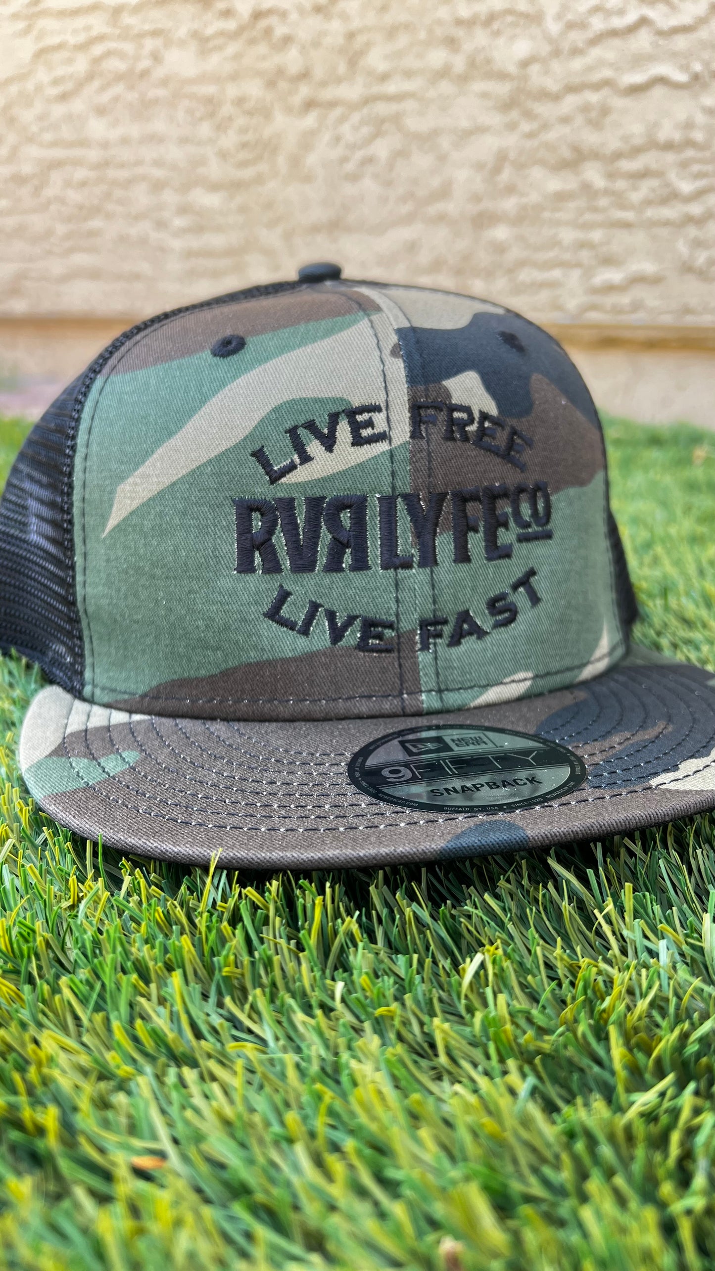 Black/Camo Snapback